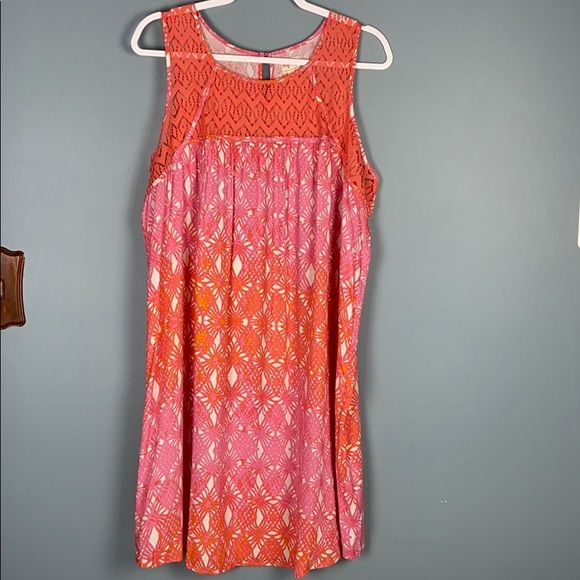 Plus Size California Happenings Tunic/Short Dress - Picture 3 of 6